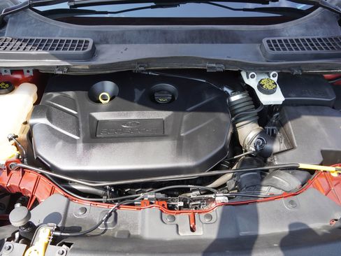 Used 2016 Ford Escape Titanium image 16