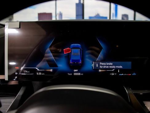 New 2026 BMW 540i xDrive w/ M Sport Package image 17