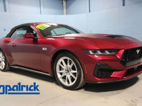 Used 2025 Ford Mustang GT Premium image 1