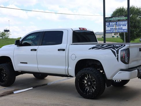 Used 2014 Toyota Tundra SR5 w/ SR5 Upgrade Package RWD image 6