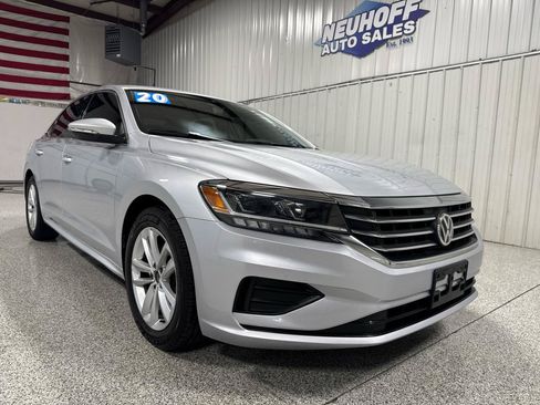 Used 2020 Volkswagen Passat 2.0T SE FWD image 2