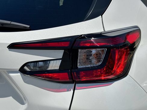 New 2026 Subaru Crosstrek 2.0i Premium AWD/4WD image 32