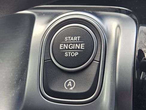 Used 2026 Mercedes-Benz GLB 250 image 20