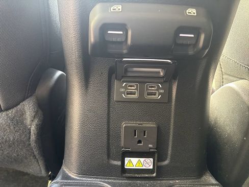 Used 2023 Jeep Wrangler Unlimited Sahara w/ Cold Weather Group AWD/4WD image 21