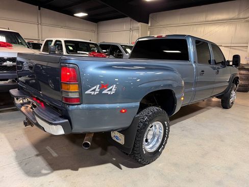 Used 2007 Chevrolet Silverado 3500 LT w/ Heavy-Duty Power Package AWD/4WD image 13