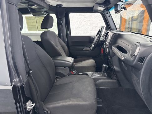 Used 2015 Jeep Wrangler Sport w/ Quick Order Package 24S image 35
