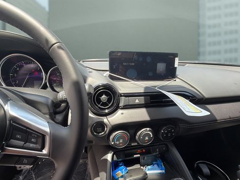 New 2026 MAZDA MX-5 Miata Club w/ Interior Package RWD image 13