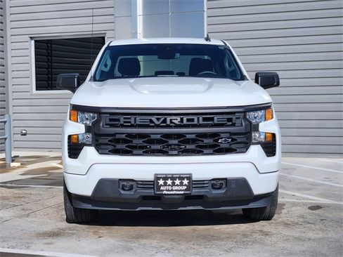 Used 2022 Chevrolet Silverado 1500 Custom image 3