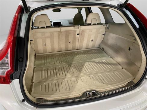 Used 2016 Volvo XC60 T6 AWD/4WD image 19