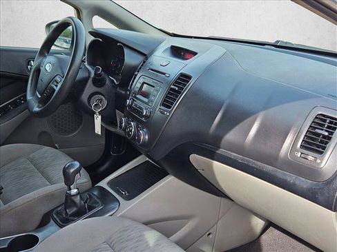Used 2015 Kia Forte LX FWD image 22