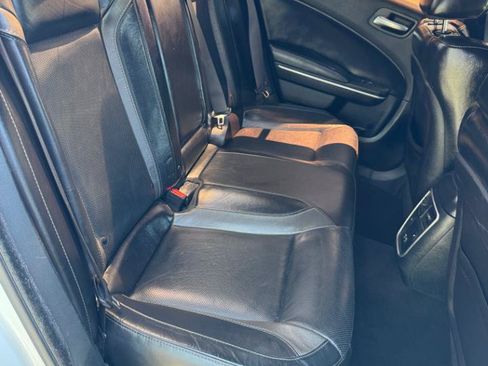 Used 2020 Dodge Charger SXT w/ Leather Interior Group RWD image 18