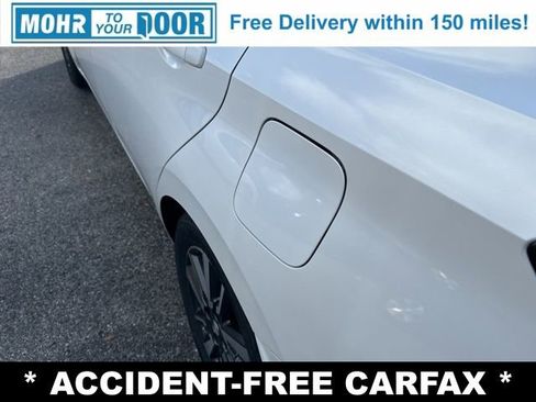 Used 2021 Nissan Versa SV image 10