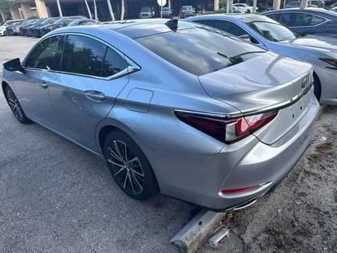 Used 2025 Lexus ES 350 w/ Premium Package FWD image 5