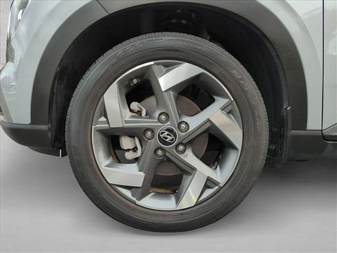 Used 2022 Hyundai Venue SEL FWD image 23