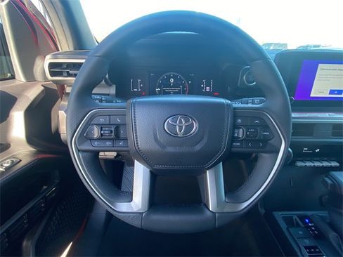 New 2025 Toyota 4Runner SR5 image 17