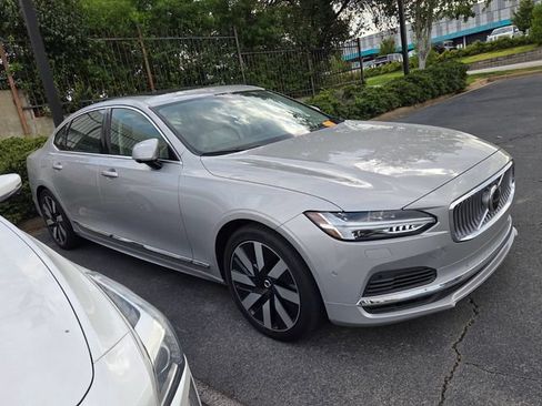 Used 2024 Volvo S90 T8 Ultimate w/ Lounge Package AWD/4WD image 5