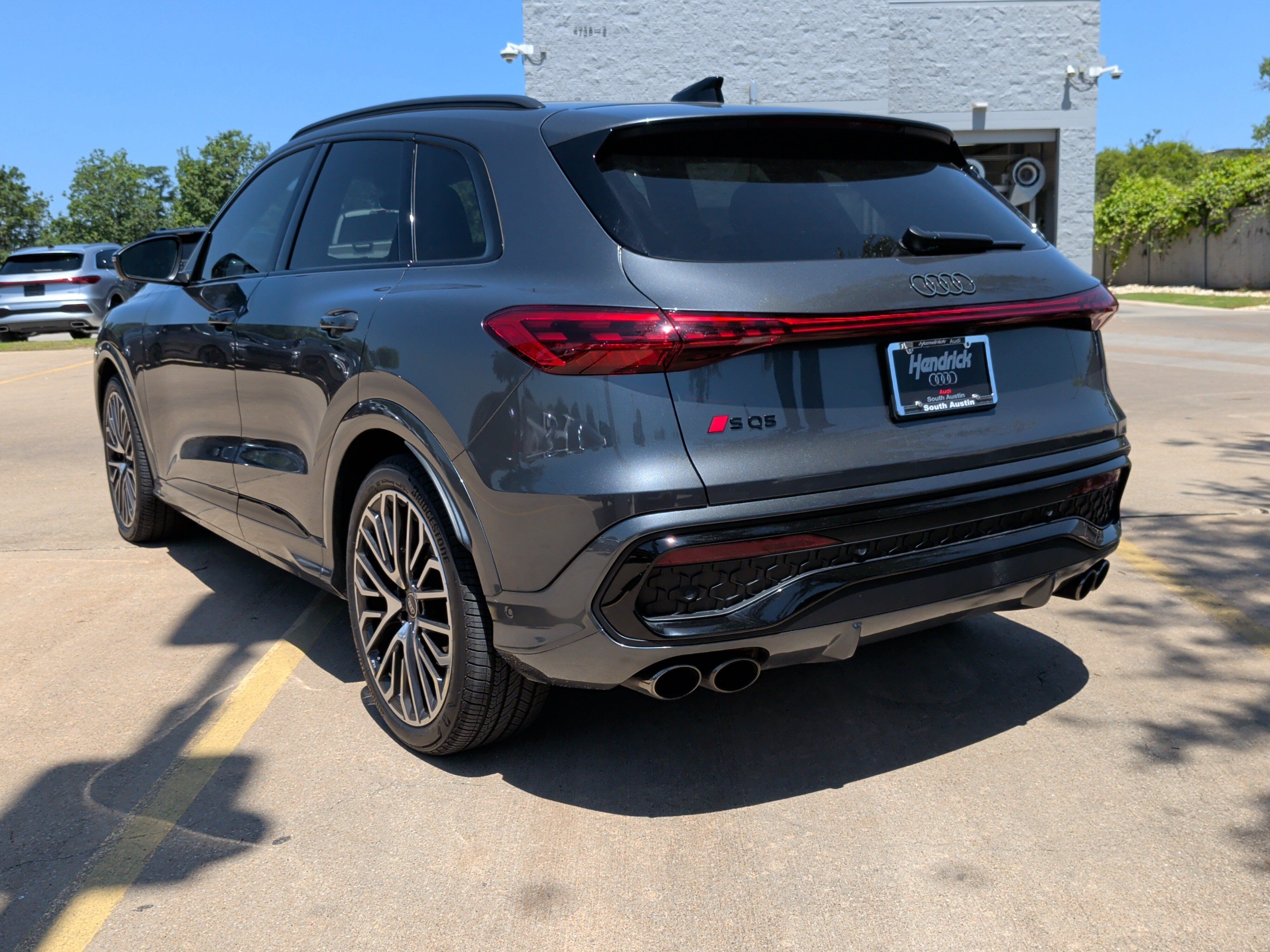Certified 2025 Audi SQ5 Premium Plus AWD/4WD image 8