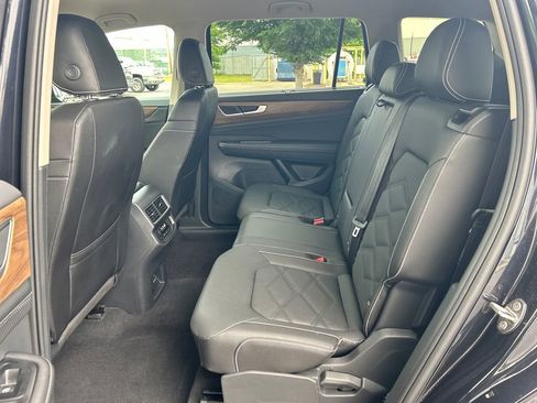 Used 2026 Volkswagen Atlas SE AWD/4WD image 36