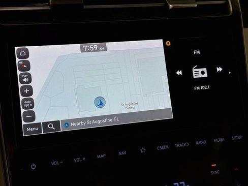 Used 2023 Hyundai Tucson Limited w/ Winter Package FWD image 16