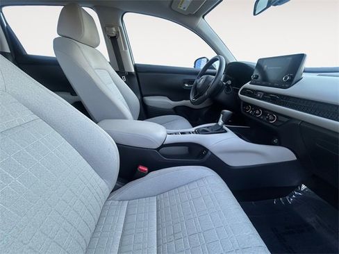 Used 2025 Honda HR-V LX image 14