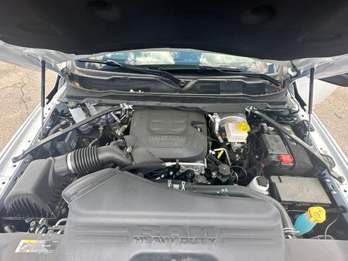 New 2026 RAM 2500 Big Horn AWD/4WD image 28