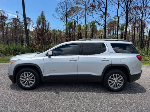 Used 2018 GMC Acadia SLE AWD/4WD image 2