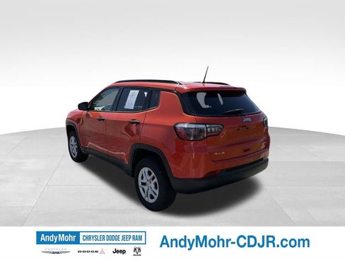 Used 2017 Jeep Compass Sport w/ Cold Weather Group AWD/4WD image 5
