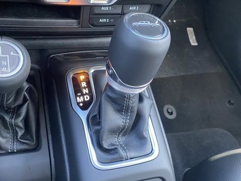 New 2025 Jeep Gladiator High Tide image 24