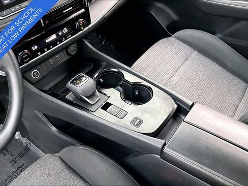 Used 2021 Nissan Rogue SV FWD image 18