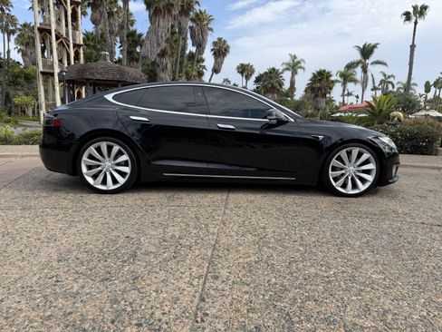 Used 2016 Tesla Model S 75D AWD/4WD image 5