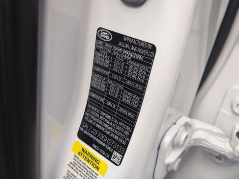 Used 2025 Land Rover Range Rover Evoque S image 38