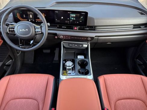 New 2026 Kia Carnival EX FWD image 15