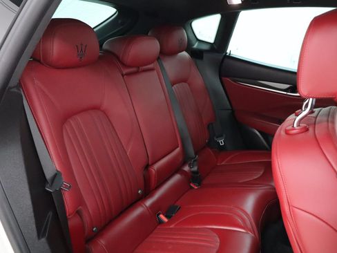 Used 2017 Maserati Levante S AWD/4WD image 23