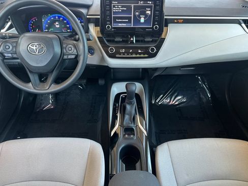 Certified 2022 Toyota Corolla LE FWD image 16