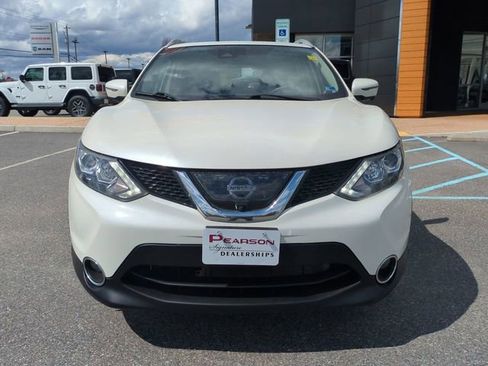 Used 2017 Nissan Rogue Sport SL w/ SL Premium Package image 9