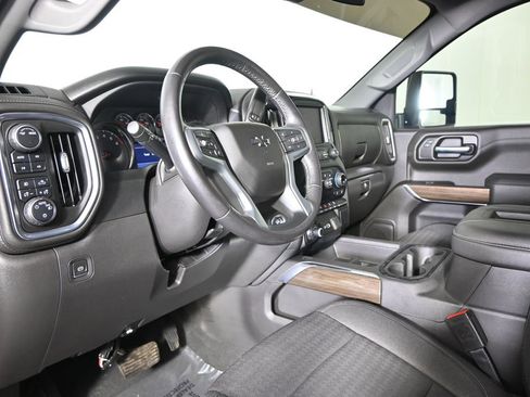 Used 2022 Chevrolet Silverado 1500 RST AWD/4WD image 22