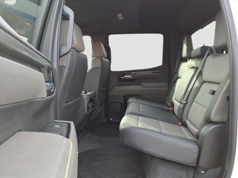 Used 2023 Chevrolet Silverado 1500 ZR2 w/ Technology Package image 17