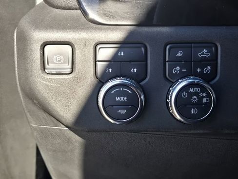 Used 2024 GMC Sierra 2500 SLE w/ SLE Value Package; image 22