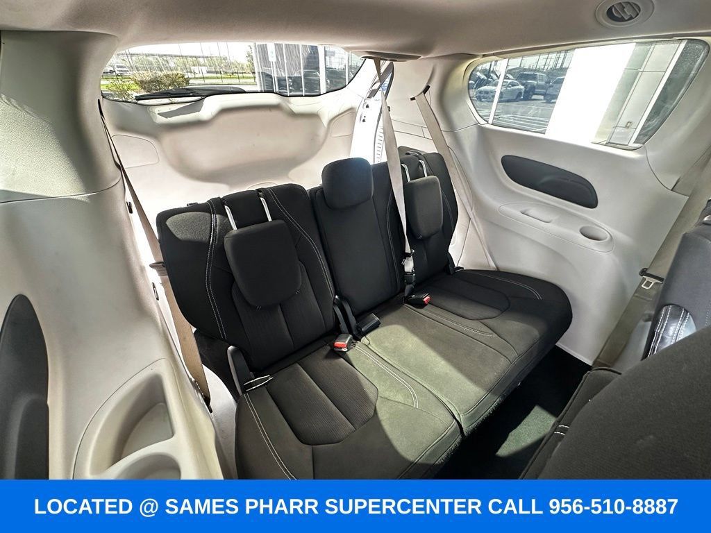 Used 2023 Chrysler Voyager LX FWD image 24