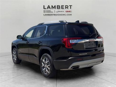 Used 2023 GMC Acadia SLT w/ Technology Package AWD/4WD image 3