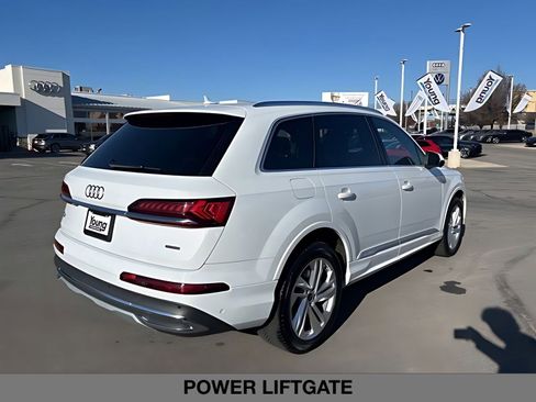 Used 2023 Audi Q7 3.0T Premium w/ Convenience Package image 3