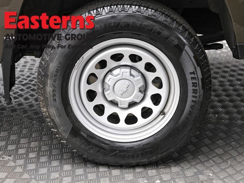 Used 2023 Chevrolet Colorado W/T image 8