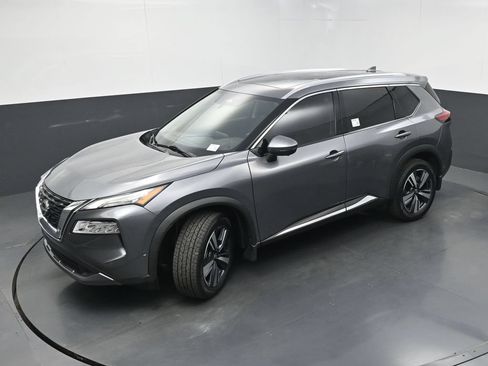 Used 2023 Nissan Rogue SL w/ SL Premium Package FWD image 34