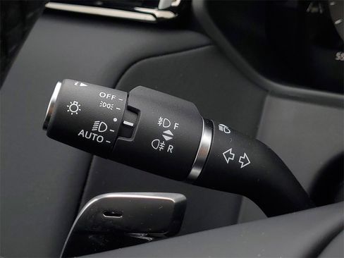 New 2026 Land Rover Range Rover Velar Dynamic SE image 17