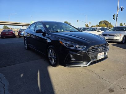 Used 2018 Hyundai Sonata Limited w/ Limited Ultimate Package 03