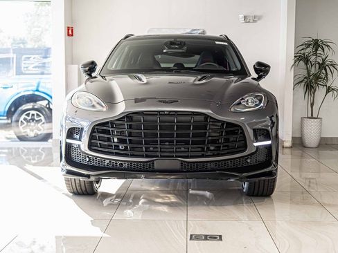 New 2026 Aston Martin DBX 707 image 2