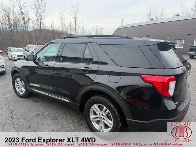 Used 2023 Ford Explorer XLT AWD/4WD image 8