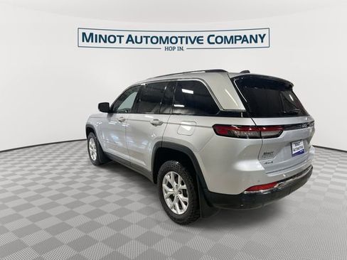 Used 2023 Jeep Grand Cherokee Limited AWD/4WD image 6