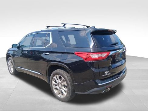 Used 2018 Chevrolet Traverse Premier w/ Driver Confidence II Package FWD image 8