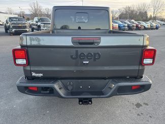 Used 2022 Jeep Gladiator Sport video 4